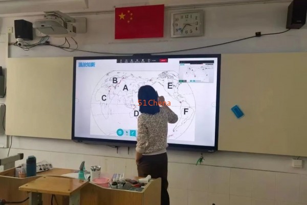 老師說 - 海信智慧黑板打造交互式智慧課堂，為教育插上騰飛的翅膀